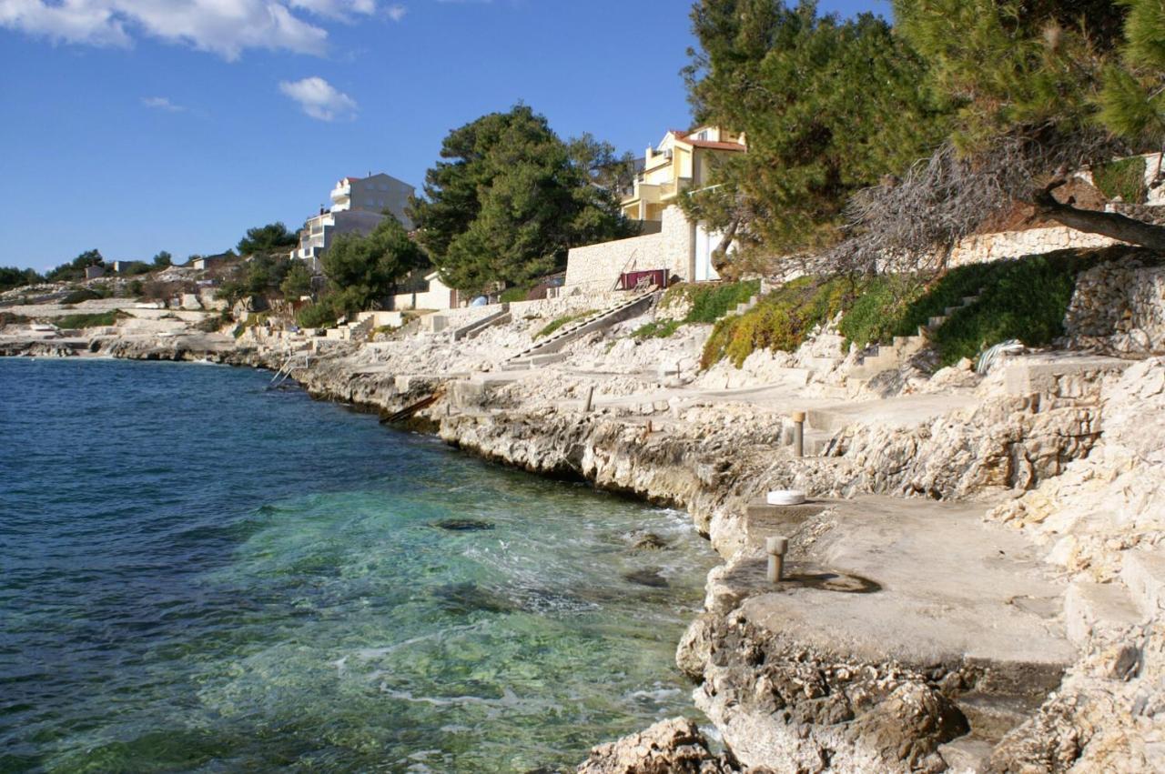 Apartments By The Sea Rastici, Ciovo - 2104 Trogir Kültér fotó