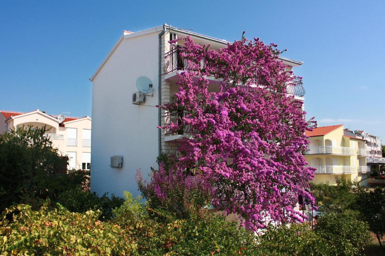 Apartments By The Sea Rastici, Ciovo - 2104 Trogir Kültér fotó